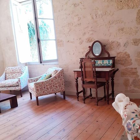 Logis Des Lugats, Gite De Charme Ла-Реоль Экстерьер фото